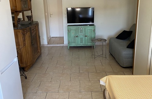 Sete Apartment | House in typical fisherman's quarter "La pointe-courte"