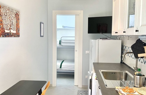 Borghetto Santo Spirito Apartment | House Natalina Brand new 30 meters from the beach