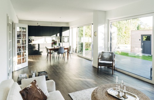 Westerholz House | House Kowloon - terrace, garden furniture, barbecue, shower room, washing machine, parking lot