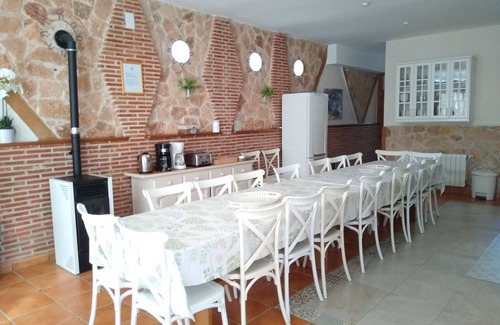 Castroserna de Abajo House | House "La Laguna del Valle" 20 beds