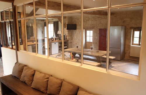 Morienval House | House-Luxury-Ensuite-Landmark view-Instant Morienval La Vue
