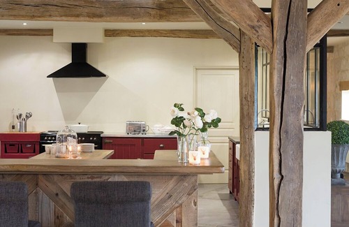 Morienval House | House-Luxury-Ensuite-Landmark view-Instant Morienval La Vue