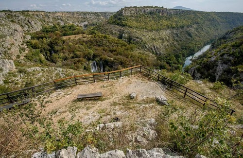 Oklaj House | House Mala kuća (118601-K1) - Oklaj