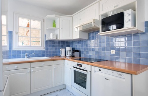 Sainte-Marie-de-Re Apartment | House MARCEANE with terace