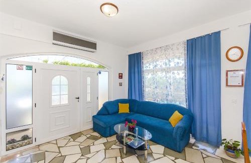 Cove Donja Krusica (Donje selo) House | House Mladen
