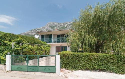Gata House | House Nada