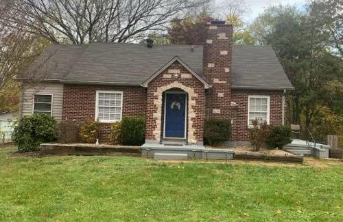 Knoxville House | House, Near Downtown with Fenced Back Yard!