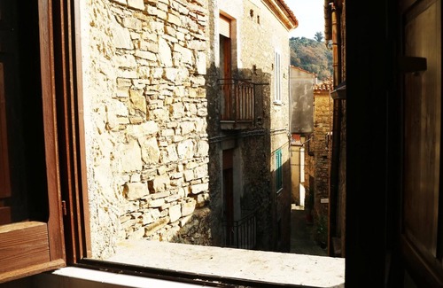 Casal Velino House | House of Ada in the historic center