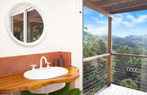 Upper Burringbar Ski Chalet | House Of Cadeau