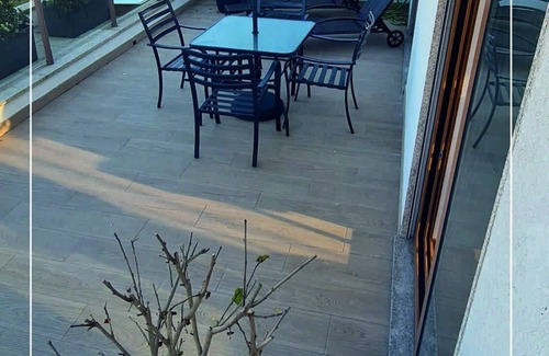 Monserrate Apartment | House of Hibiscus