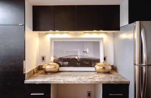 Lone Mountain Apartment | House Of Light In-Law