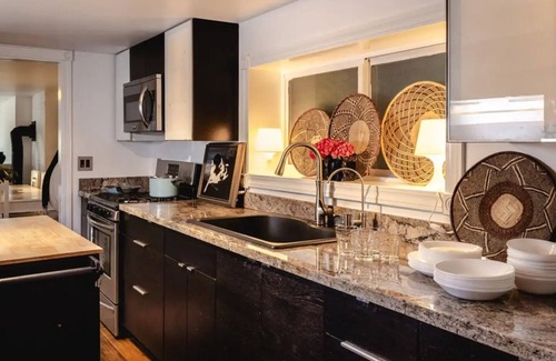 Lone Mountain Apartment | House Of Light In-Law