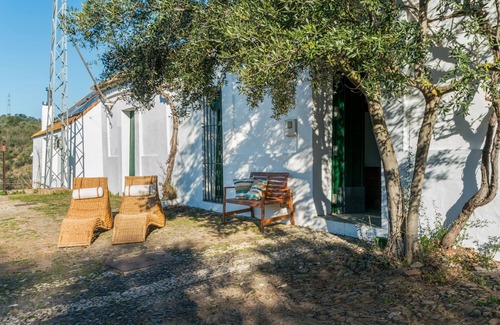 El Granado Cottage | House of the Engineer (4 rooms, 8 Guests)