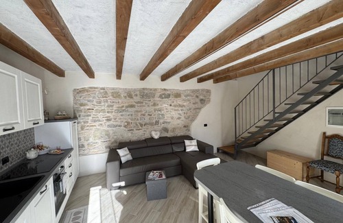 Bobbio House | House of the Lily in Cadelmonte di Bobbio