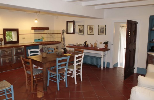 Nord-Est House | House on three floors in a medieval court in Verona