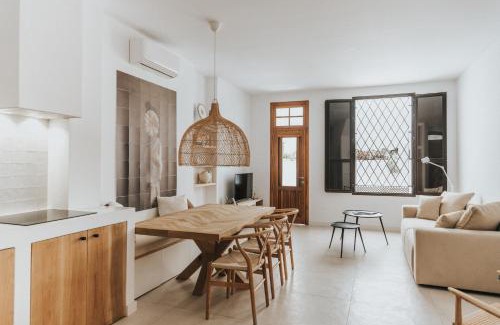 Las Acacias Apartment | House on walking distance beach Pedregalejo Malaga