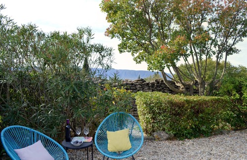 Gordes House | House overlooking the Luberon, in a private residence with shared pool
