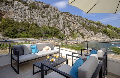 Zastrazisce House | House Peacefull Relax (90961-K1) - Zastrazisce - island Hvar