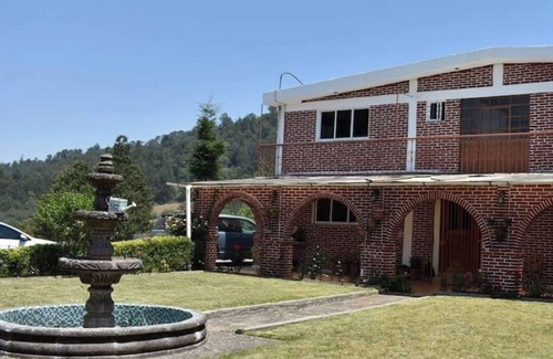 Zacatlan House | House - Piedras Encimadas Valley Cabin