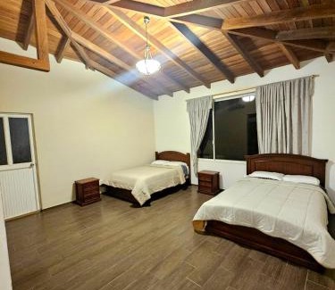 San Antonio de Pichincha Villa | House - Quinta Paraíso Mitad del Mundo