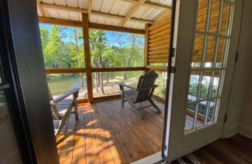 Hattiesburg House | House - The Lake House