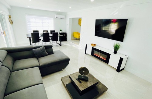 Olympia Heights House | House