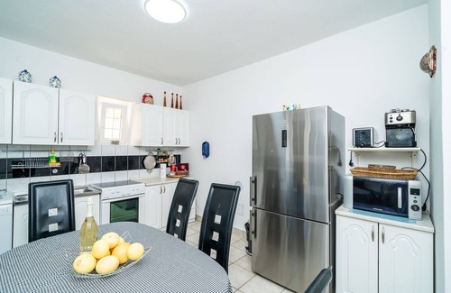 Cavtat Old Town House | House Villa Vista Old Town - Four Bedroom House with Terrace and Sea View