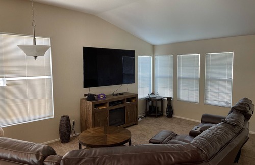 Palmdale Apartment | House washing machine, dry machine entire house