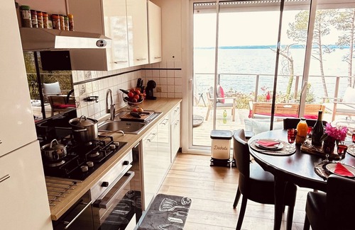 Argol House | House With Direct Sea Access On 18000 M2 Of Woodland