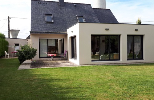 Lesneven House | House with garden close to town center and 12 minutes from the sea and beaches