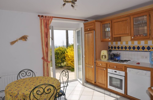 Lannilis House | House with garden, close to the sea.