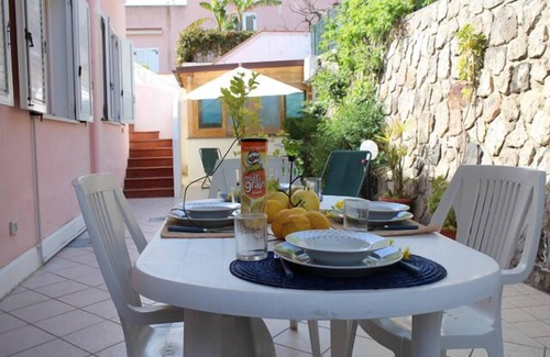 Lipari Historic Centre House | House with garden