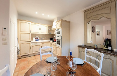 Roussillon House | House with heated pool in Roussillon
