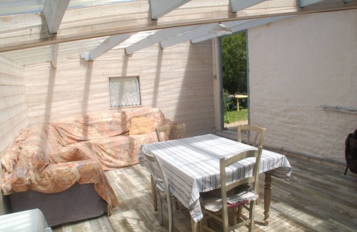 Ploneour-Lanvern House | House with large garden