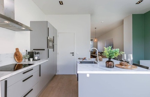 Deurne House | House with large and sunny terrace