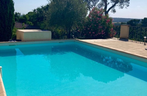 Saint-Maximin House | House with large pool overlooking the garrigue, 5 minutes from Uzès!