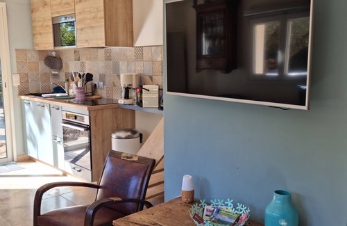 Argilliers House | House with pool and spa, ideal for families and couples