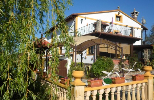 Parbayon House | House with pool, tennis court 4000m garden, terrace, barbecue .