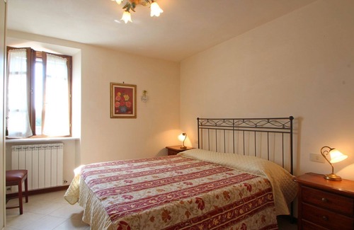 Ripa-Pozzi-Ponterosso House | House with Private Garden, Pool, WIFI, 4 People, near Sea and Forte dei Marmi