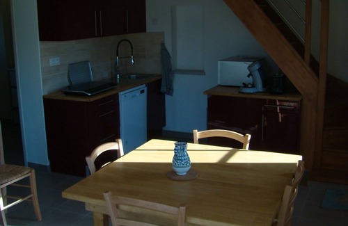 Le Thor House | House with terrace, Avignon festival 12km away, Spirou park and wave island