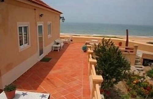 Serra da Pescaria House | House with Wide 180 Degree View over the Sea Natural Reserve