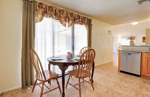 Meadows Place House | Houston Area Home w/Yard - 5 Mi to Sugar Lakes!
