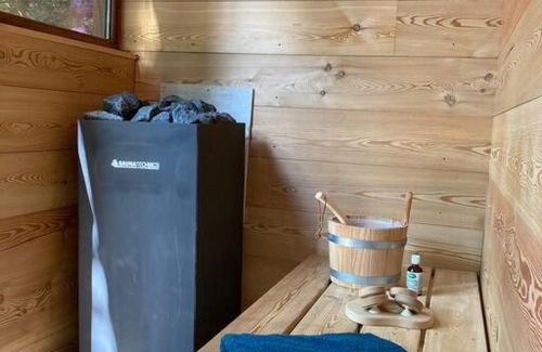 Municipality of Utrechtse Heuvelrug House | Houten bosvilla met sauna en 2 slaapkamers