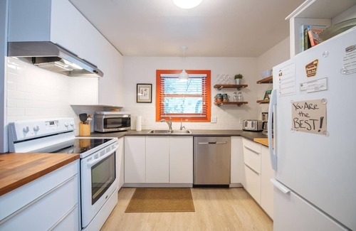 Baileys Harbor House | Howard House - Modern Comfort in Downtown Baileys Harbor