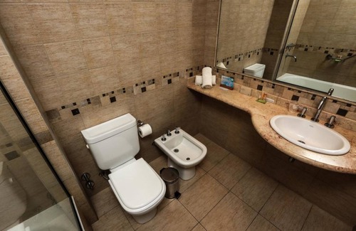 Funes Hotel | Howard Johnson by Wyndham Funes