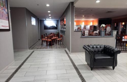 Timber Ridge Hotel | Howard Johnson by Wyndham Lexington