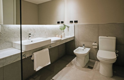 Resistencia Hotel | Howard Johnson Plaza La Ribera