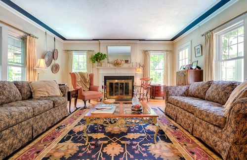 Fitchburg Bed & Breakfast | Howarth House B&B