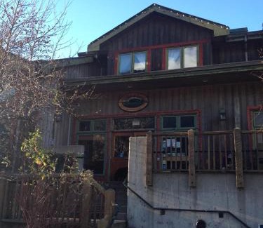 Downtown Squamish Hotel | Howe Sound Inn & Brewing Company