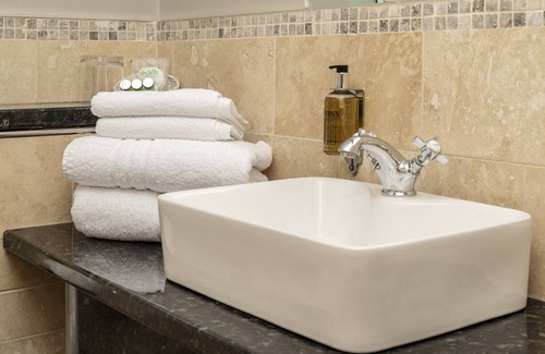 Stuppington Hotel | Howfield Manor Hotel